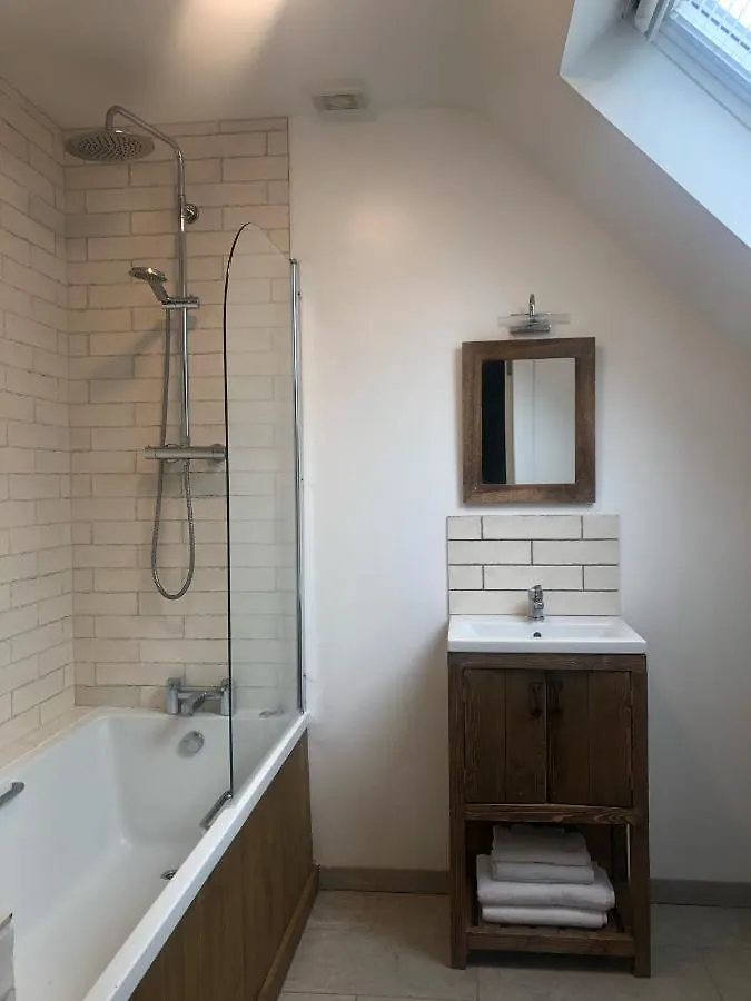 Sandyhill Guest House - Westport Holiday home